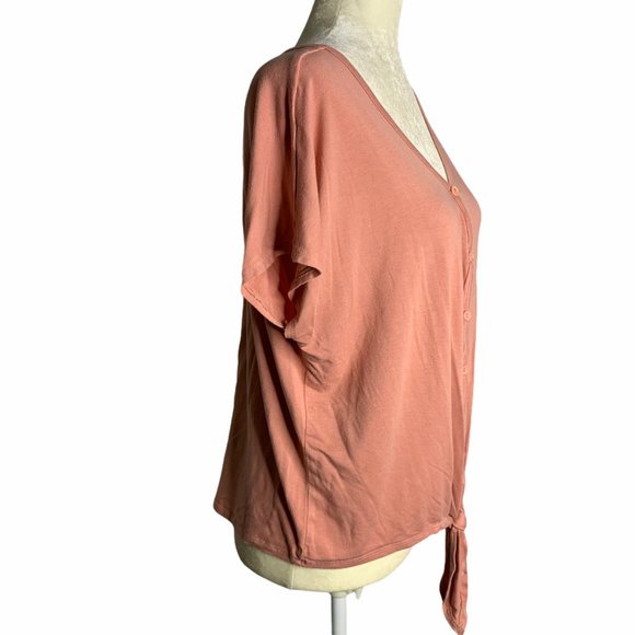 Ambiance Tie Front Button Up Cropped Top 52PE - Picture 4 of 5